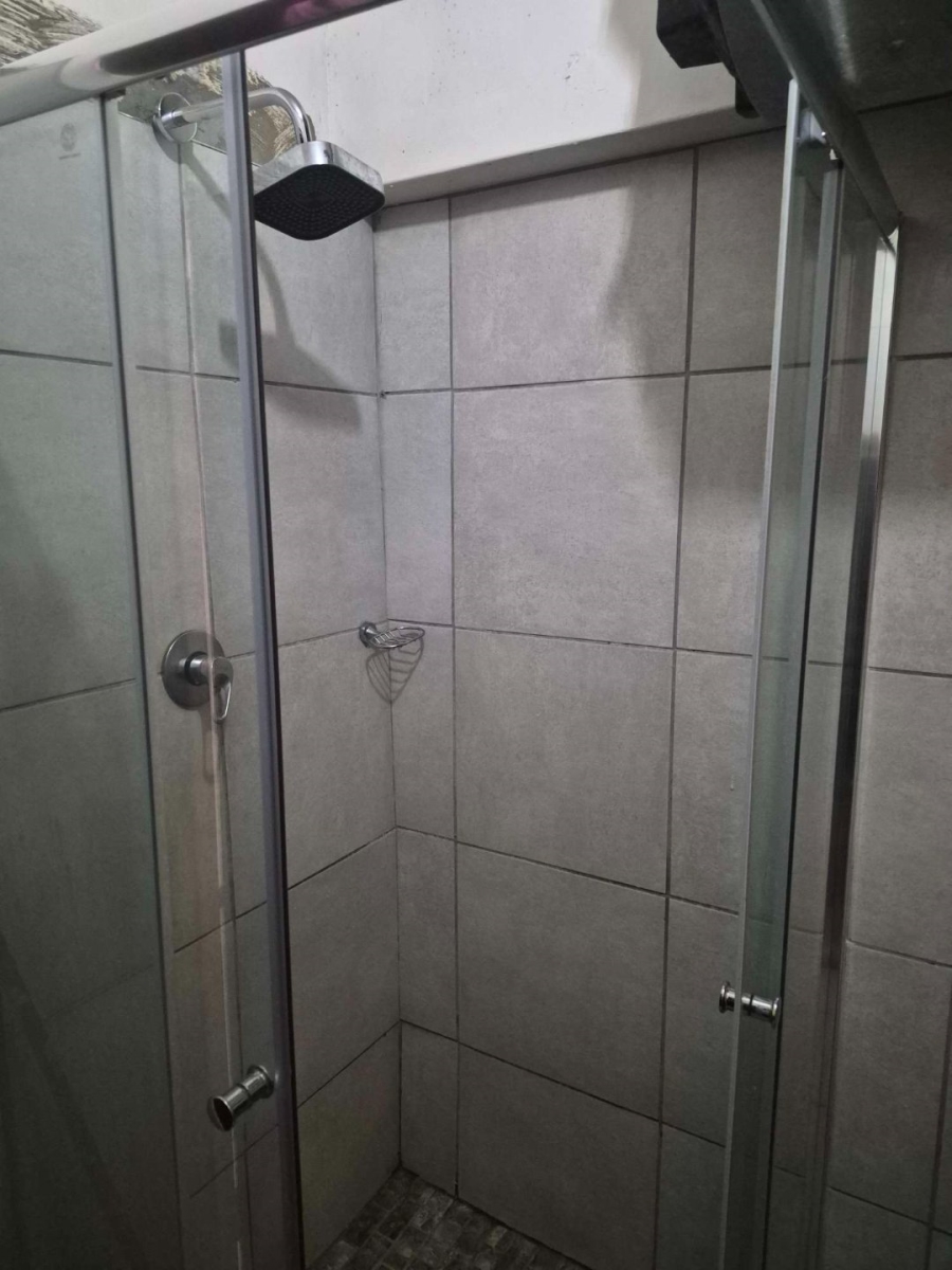 2 Bedroom Property for Sale in Port Elizabeth Central Eastern Cape